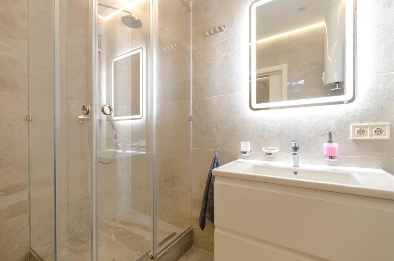 Mini-Smart 1 Apartamento Kiev Exterior foto